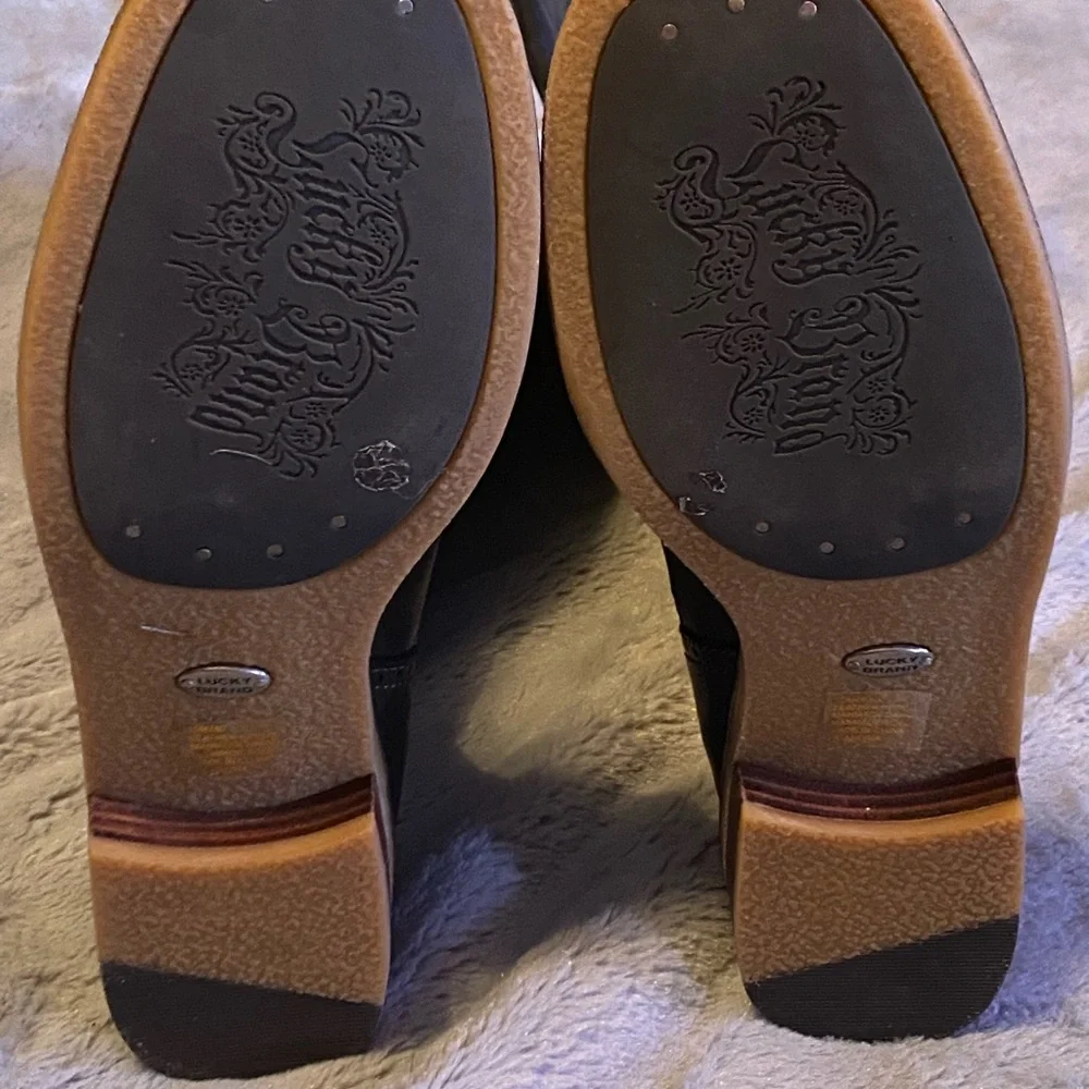 Lucky brand Andria black, tall leather books faux crepe sole gently worn size 10 - Picture 4 of 16